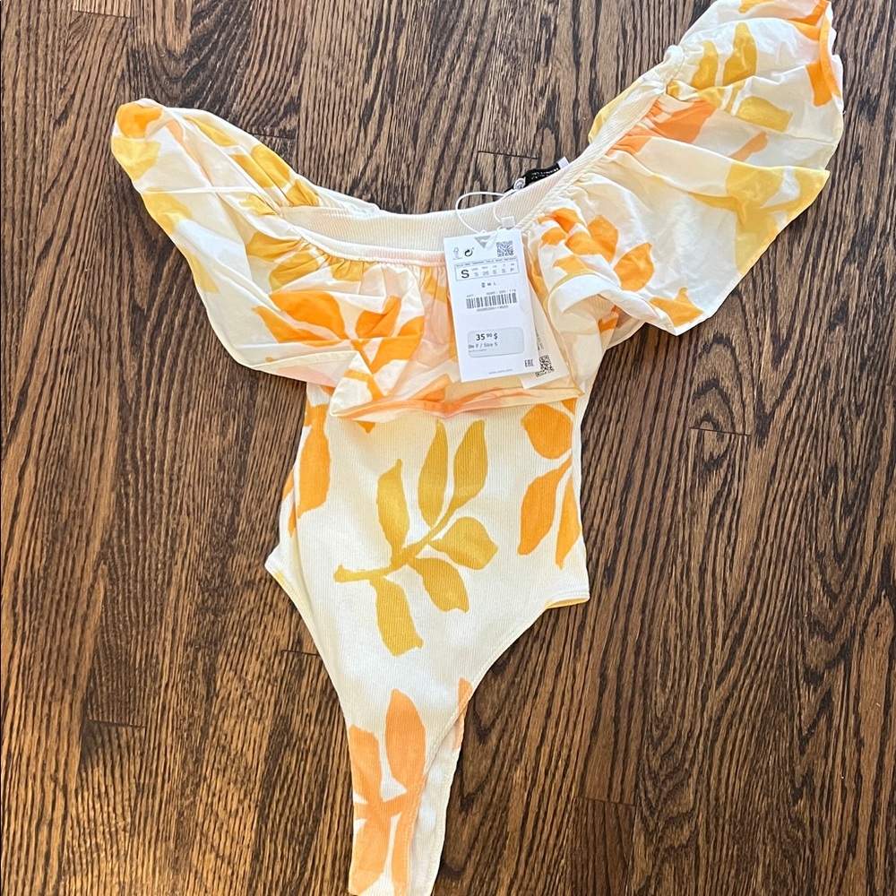 Zara Floral Bodysuit in Orange and Cream